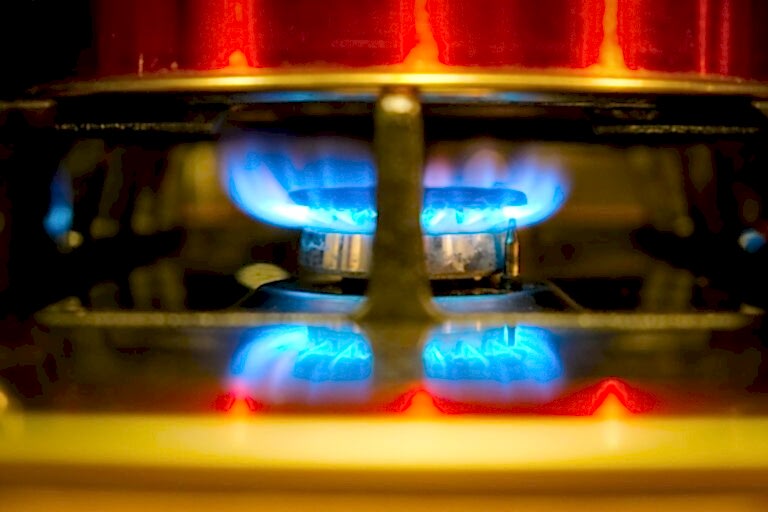 Read more about the article Doğalgaz Kaçağı Tespiti ve Tamiri: Güvenli ve Hızlı Çözümler